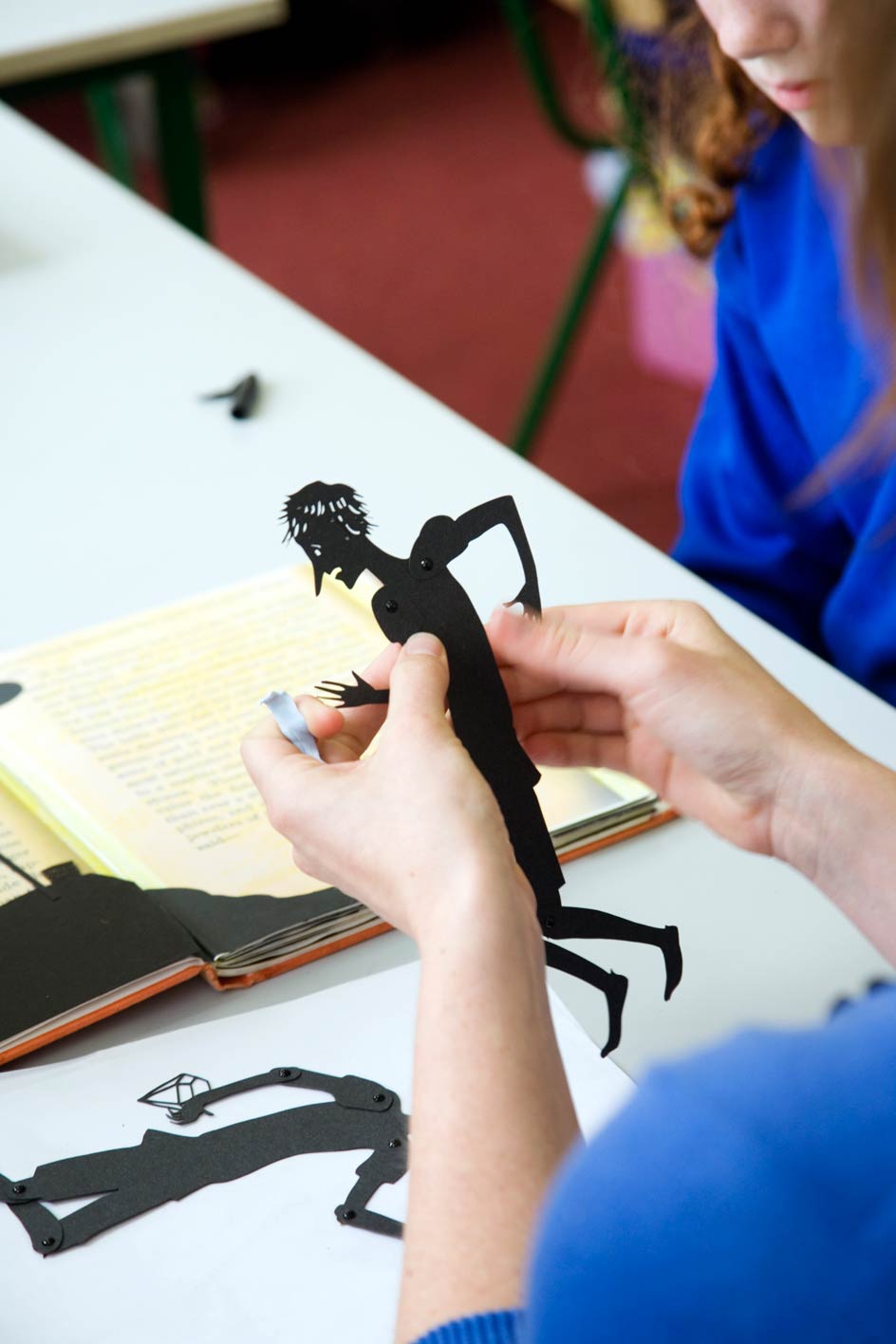 photo of the kids making characters for the picture book